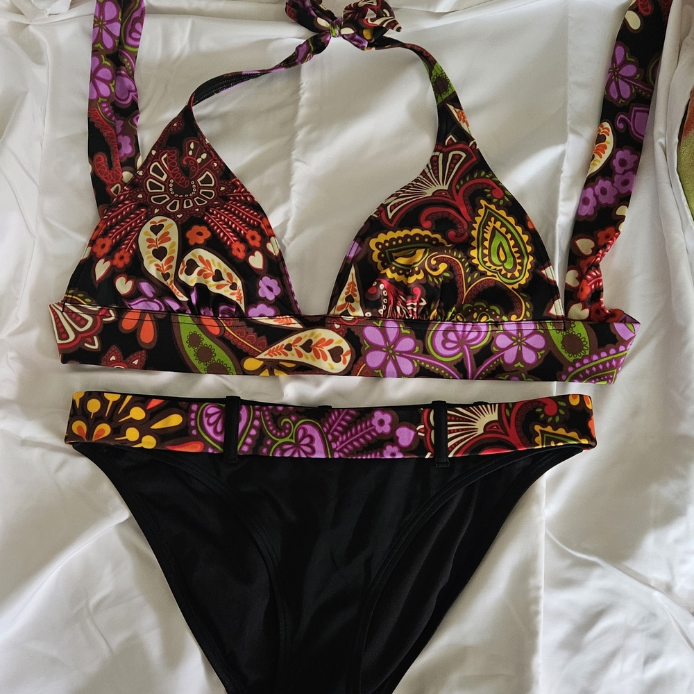 Colorful Patterned Womens 2 piece Swimwear.